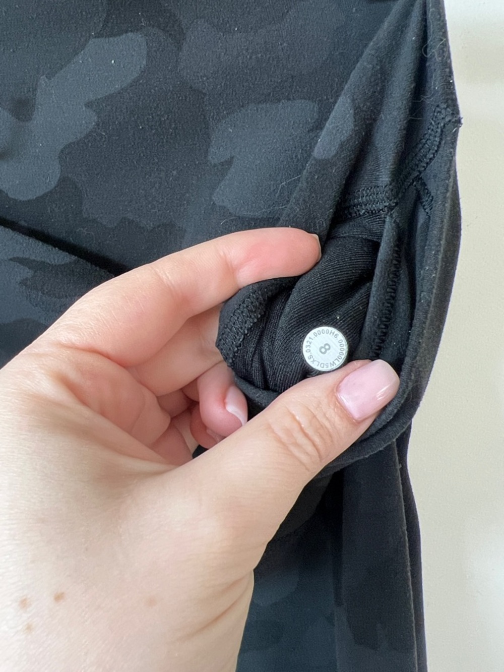 Lululemon Align High Rise 25” Leggings Size 8 Camo Print - Picture 3 of 5